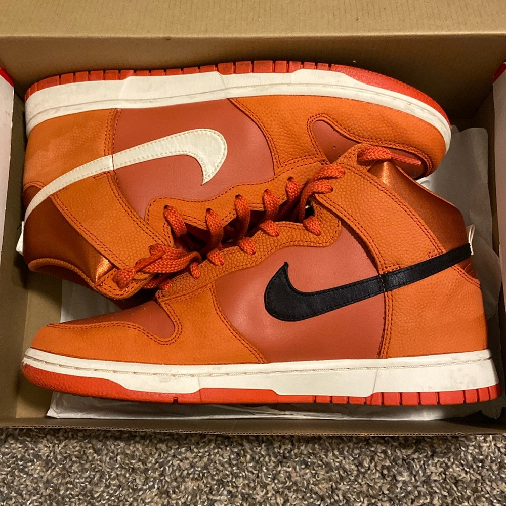 Nike Dunk High Retro PRM EMB